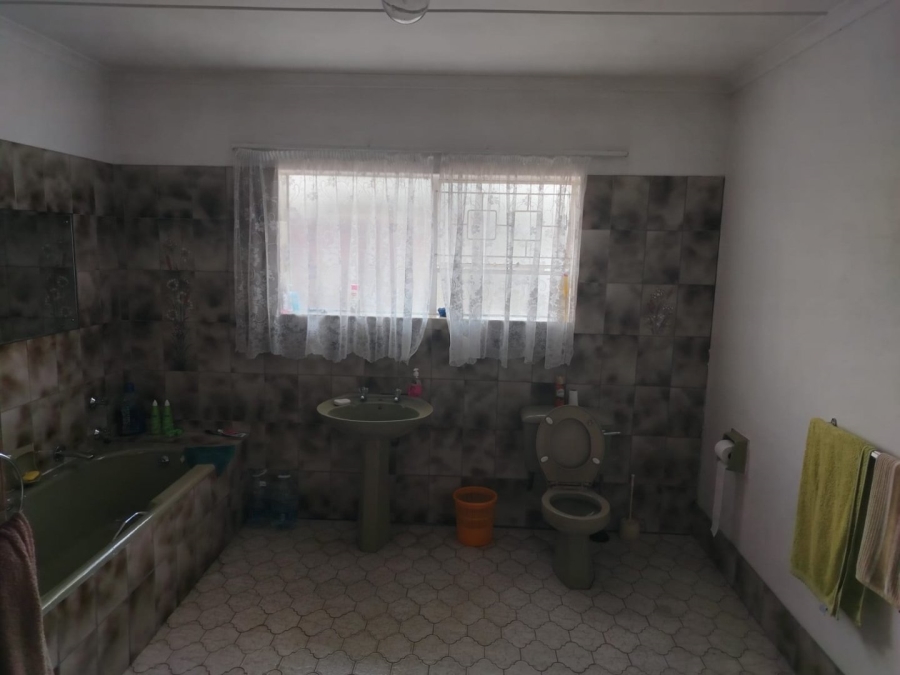 7 Bedroom Property for Sale in Bothasrus Eastern Cape